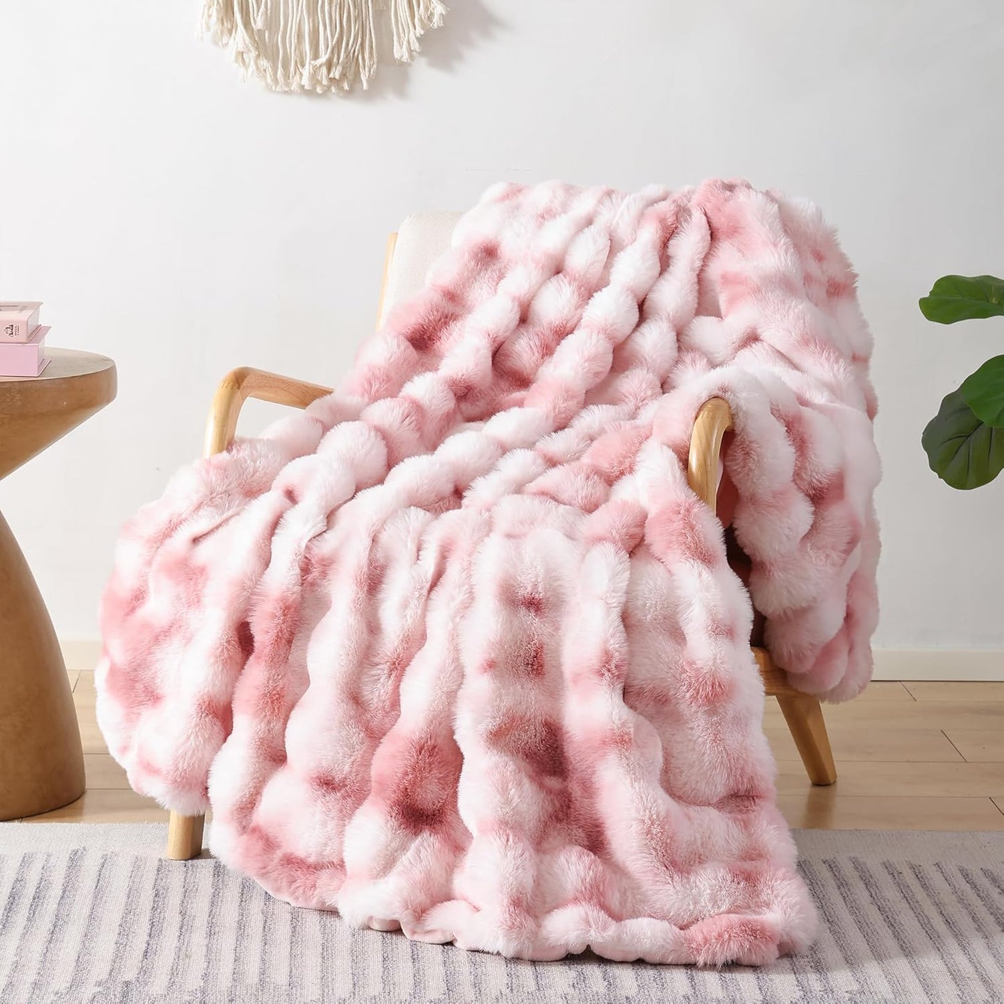 Smoofy Faux Fur Throw Blanket for Couch – Blush Pink Fluffy Cozy Rabbit Fleece, Plush Soft Bubble Blanket for Sofa & Bed, for Mom, Warm Fuzzy Home Room Decor Throw 50" x 60"