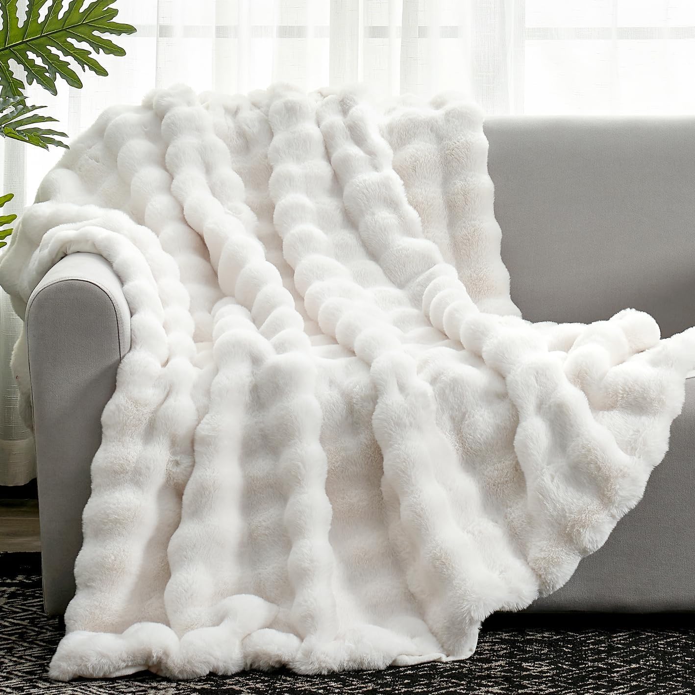 Cozy Bliss Faux Fur Throw Blanket for Couch, Fuzzy Soft Plush Thick Bubble Blanket for Sofa Bedroom Living Room, 50 * 60 Inches Tie-dye Taupe