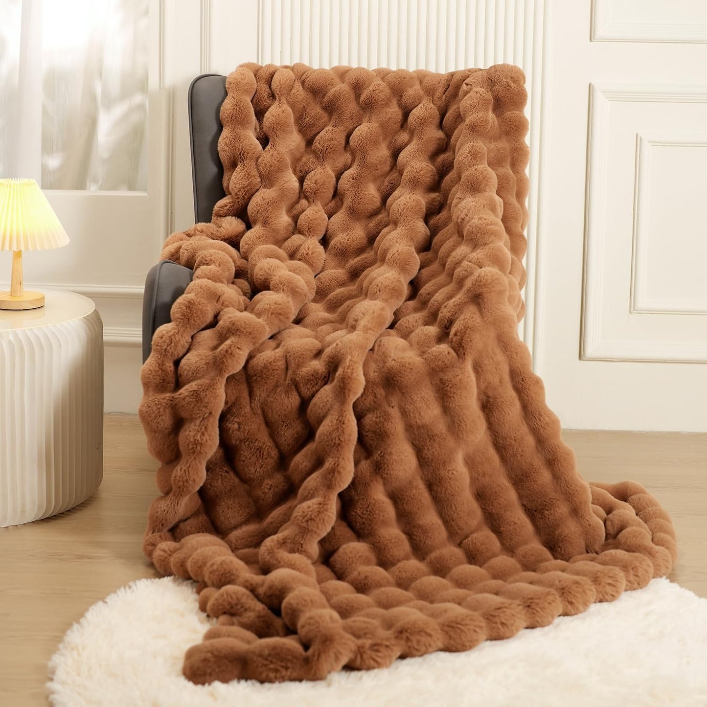 Super Comfort Oversized Warm Thick Bubble Luxury Plush Rabbit Faux Fur Throw Blanket, Fluffy Blanket,Soft Cozy Throw Blanket for Couch Chair Bed Sofa Living Room,White 50'' x 60''