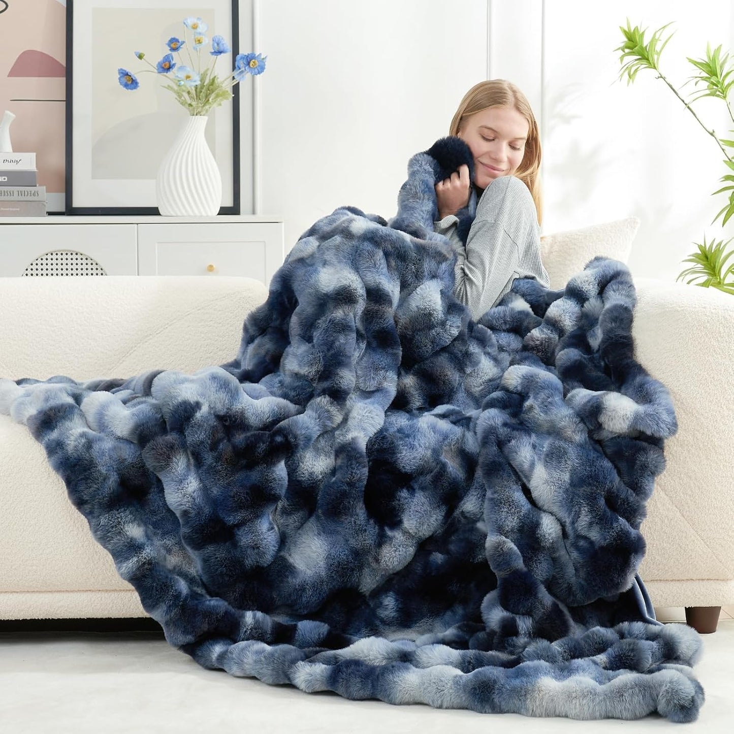 Cozy Bliss Faux Fur Throw Blanket for Couch, Fuzzy Soft Plush Thick Bubble Blanket for Sofa Bedroom Living Room, 50 * 60 Inches Tie-dye Taupe