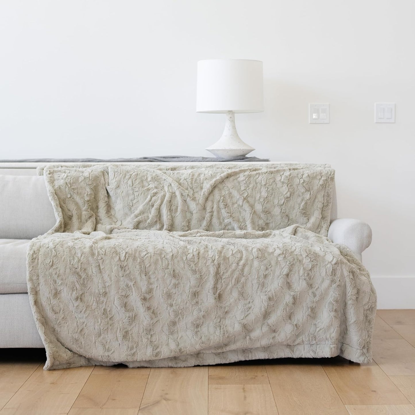 GRACED SOFT LUXURIES Throw Blanket Softest Warm Elegant Cozy Faux Fur Aesthetic for Home, Couch, Sofa, Bed, Living Room (Solid Ivory, Extra Large 60" x 80")