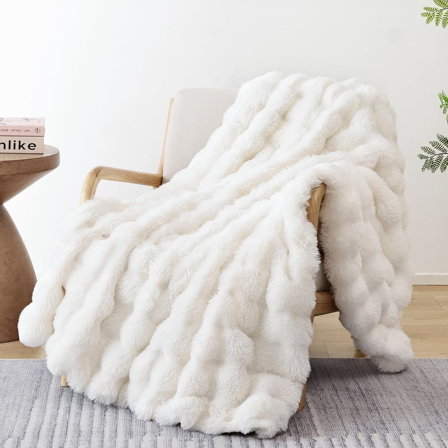 Smoofy Faux Fur Throw Blanket for Couch – Blush Pink Fluffy Cozy Rabbit Fleece, Plush Soft Bubble Blanket for Sofa & Bed, for Mom, Warm Fuzzy Home Room Decor Throw 50" x 60"