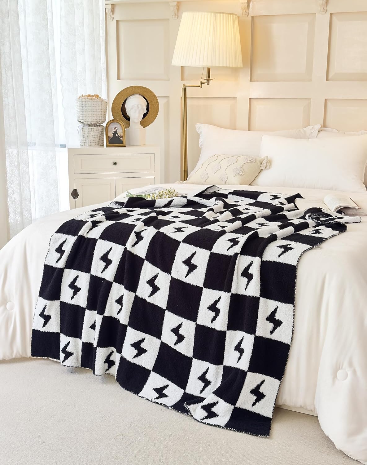Ultra Soft Cozy Buffalo Checkerboard Grid Fluffy Microfiber Knitted Throw Blanket Lightweight Fleece Checkered Blanket for Sofa Couch Bed Travel Cream 51"X63"