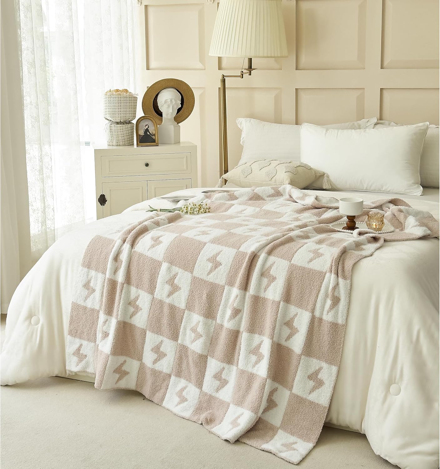Ultra Soft Cozy Buffalo Checkerboard Grid Fluffy Microfiber Knitted Throw Blanket Lightweight Fleece Checkered Blanket for Sofa Couch Bed Travel Cream 51"X63"