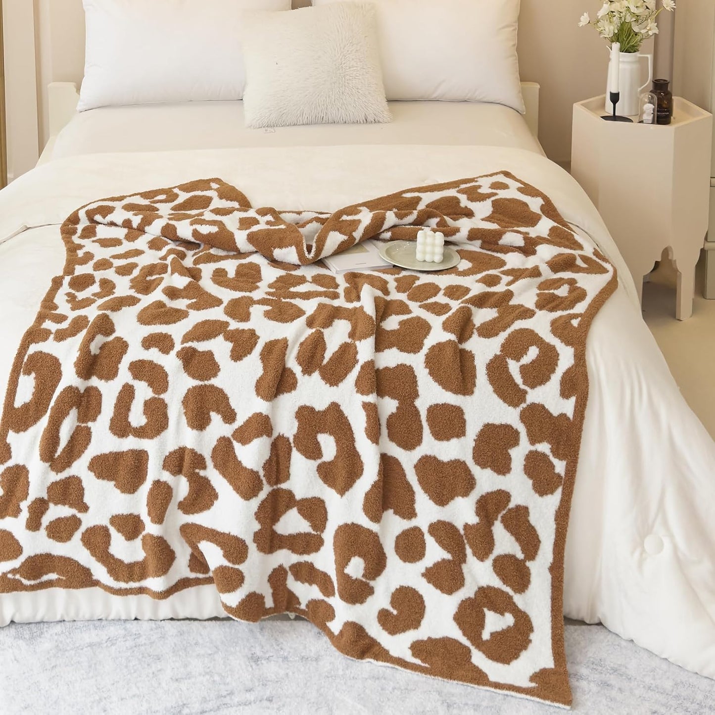 Ultra Soft Cozy Buffalo Checkerboard Grid Fluffy Microfiber Knitted Throw Blanket Lightweight Fleece Checkered Blanket for Sofa Couch Bed Travel Cream 51"X63"